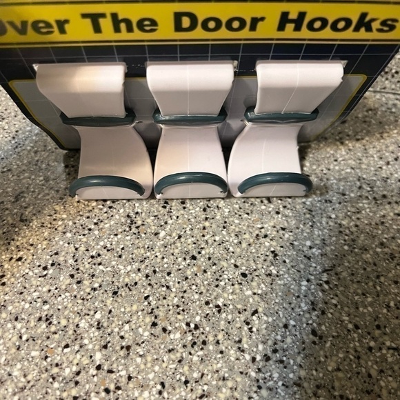 Over the door hooks - Picture 8 of 8